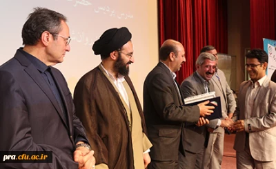 دکتر آیت اله کریمی باغملک استاد نمونه کشوری شناخته شد