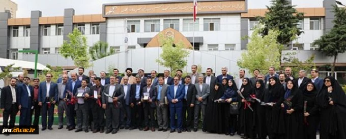 کارمندنمونه