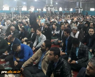 شرکت دانشجویان پردیس در نمازجمعه