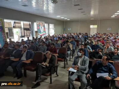 برگزاری جلسه آشنایی  دانشجویان جدید الورود با آئین نامه های آموزشی و امکانات سامانه گلستان و قوانین شورای انضباطی