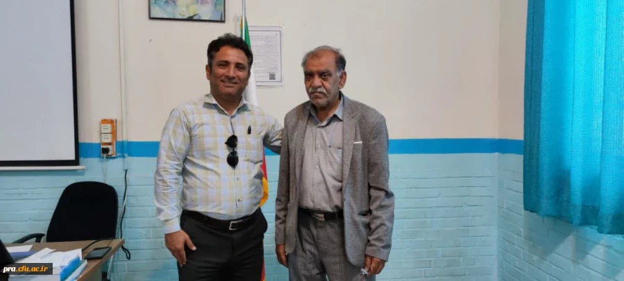 برگزاری کارگـاه ریاضیـات و کشـف روابـط بـا حـضـور اسـتـاد سید عبدالهادی آرامـی درمرکز دکتر حسابی 2