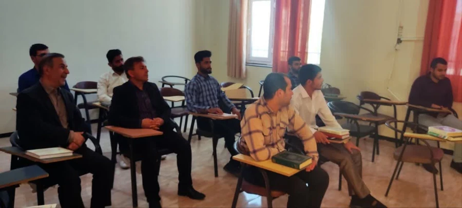 برگزاری دوره ی آموزشی قرآن کریم ویژه ی دانشجومعلمان برادر سراسر استان در پردیس حضرت رسول (ص) 2