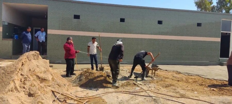 عملیات بهسازی ، بتن ریزی و رنگ آمیزی محوطه بیرونی سرویس های بهداشتی پردیس 4