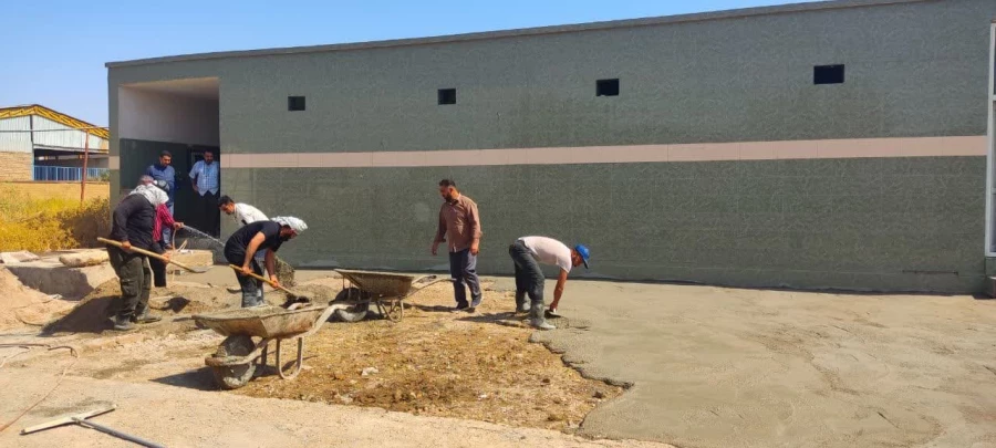 عملیات بهسازی ، بتن ریزی و رنگ آمیزی محوطه بیرونی سرویس های بهداشتی پردیس 6
