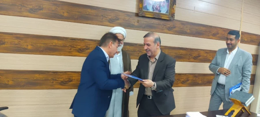 برگزاری جلسه معارفه دکترحاذق نژاد به عنوان معاونت توسعه منابع و امور دانشجویی پردیس حضرت رسول اکرم (ص) اهواز 2