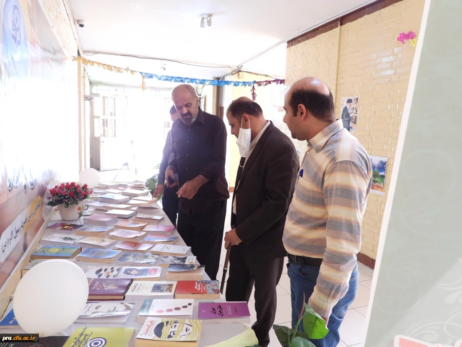برگزاری نمایشگاه کتاب درهفته کتاب و کتابخوانی پردیس حضرت رسول اکرم (ص)  2