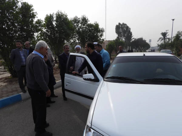 بازدید دکتر یوسفی نماینده ی مردم اهواز در مجلس شورای اسلامی و مهندس کرم نژاد مدیرکل آبفای استان خوزستان از پردیس حضرت رسول اکرم(ص) 2