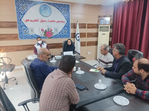 به مناسبت هفته دیایت و فشارخون کارگاهی با این موضوع در پردیس حضرت رسول اکرم برگزار گردید 3