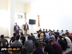 ارائه ابلاغ شیوه نامه انضباطی توسط معاونت هماهنگی و پشتیبانی پردیس دکتر حاذق نژاد به دانشجو معلمان مرکز دکتر حسابی 5