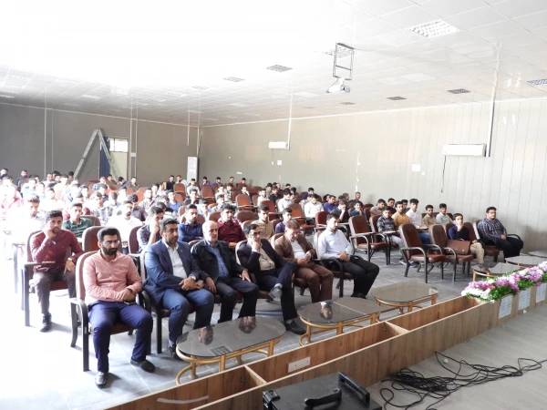 برگزاری کارگاه شبهه شناسی توسط حراست در پردیس حضرت رسول اکرم(ص)
  2