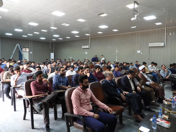 برگزاری کارگاه شبهه شناسی توسط حراست در پردیس حضرت رسول اکرم(ص)
  2