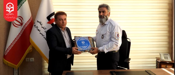 گرامیداشت روز آتش نشان با حضور معاون پردیس حضرت رسول اکرم(ص) اهواز در سازمان آتش نشانی 3